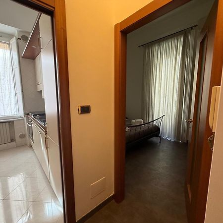 Holiday Guesthouse Salerno Exterior foto