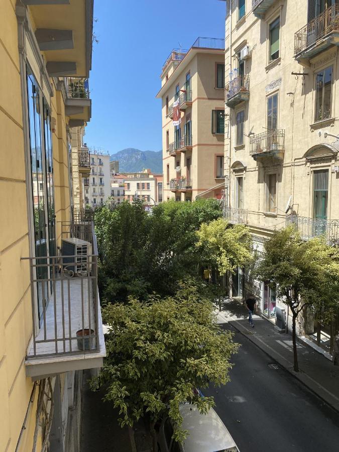 Holiday Guesthouse Salerno Exterior foto